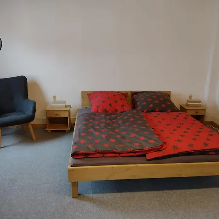 Ferien-in-ruhiger-strasse-in-stadtteil-von-giessen 公寓 *